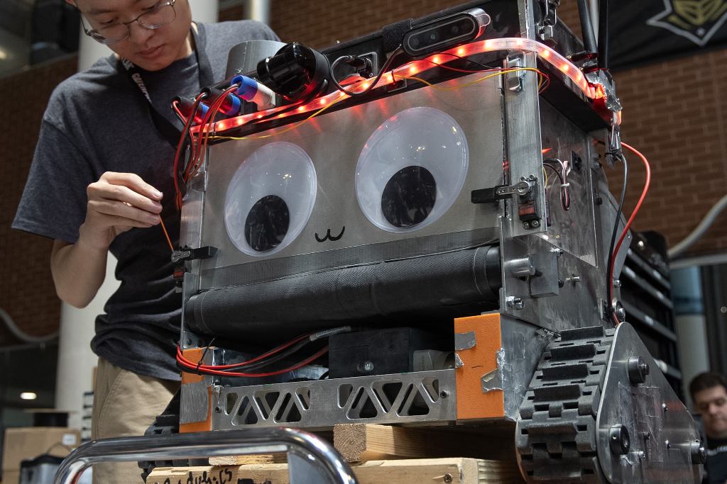 2026 Robot mining in the competition pit